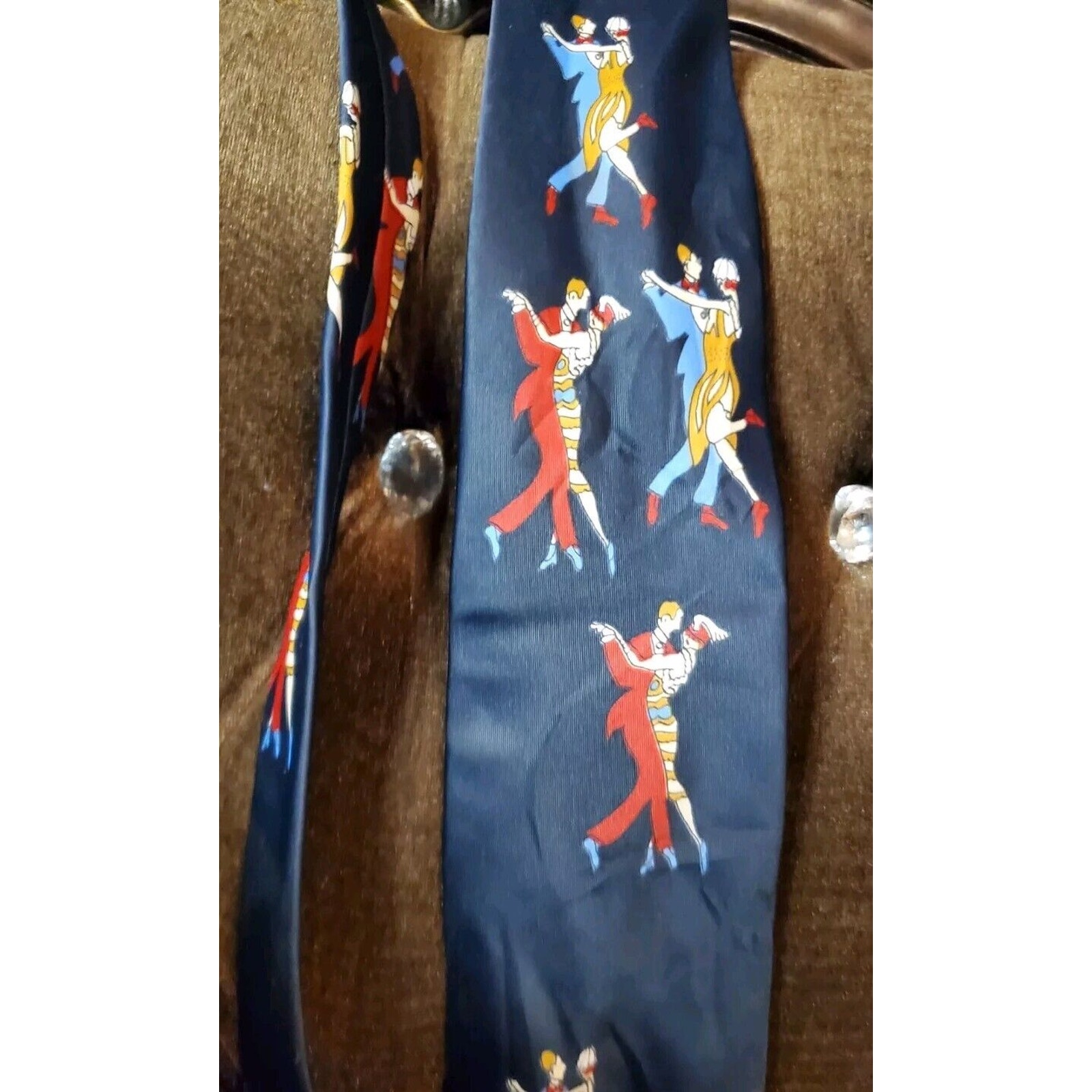 Dancing Couple Tie Golden Clasp Brand Dancing Couple Tie Golden Clasp Brand